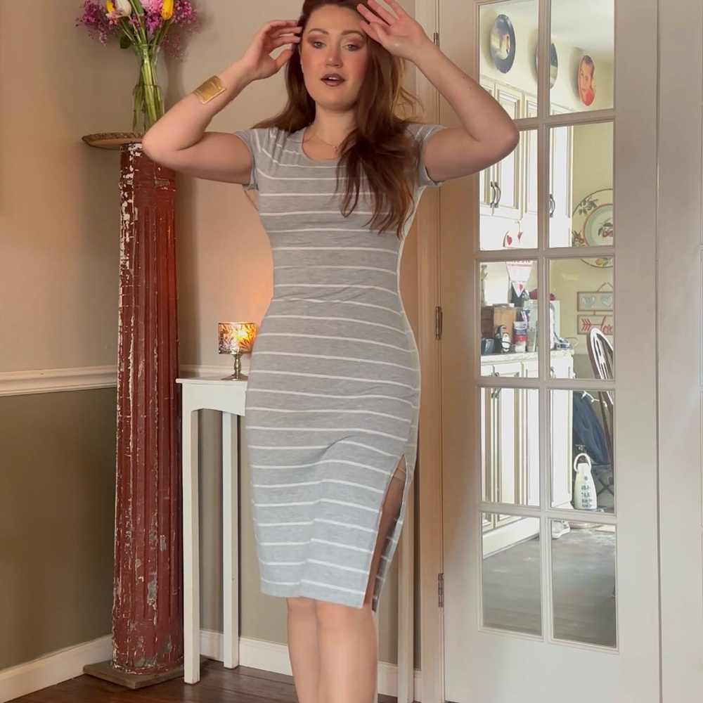 Gray Striped Short-Sleeve Bodycon Dress with Side Slit